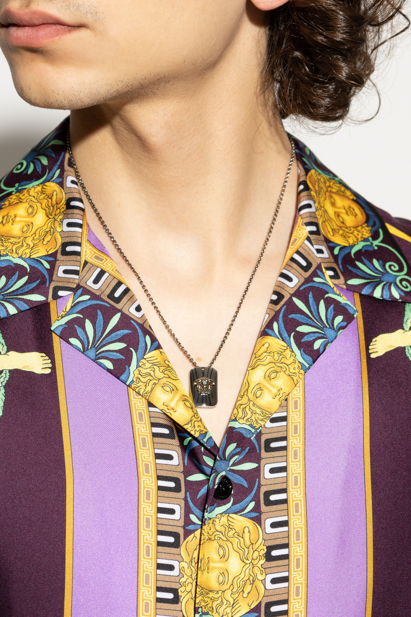 VERSACE メテュサ Pendant ホリッシュ仕上け ネックレス エナメル メドゥーサ ネックレス シルバー | VERSACE JP